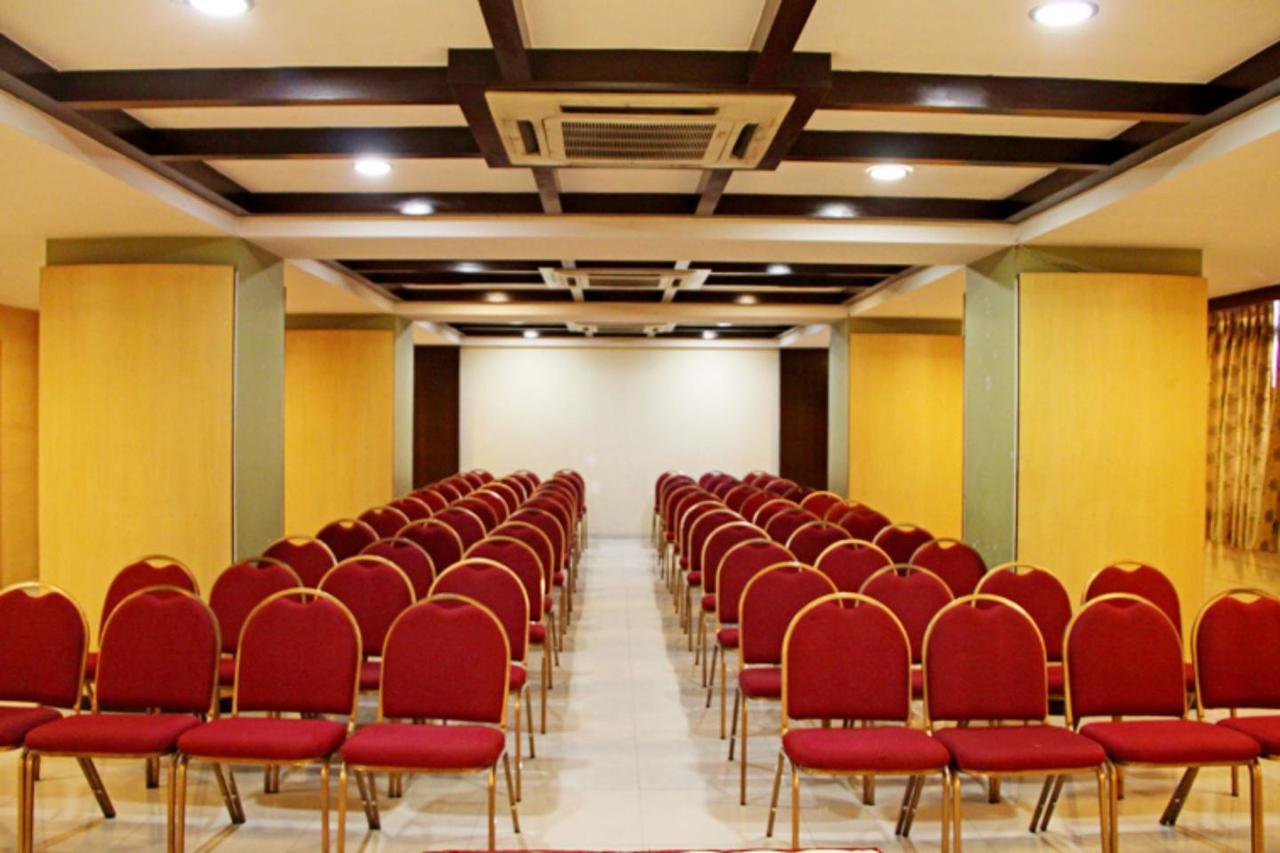 Hotel Parklane Haidarábád Kültér fotó