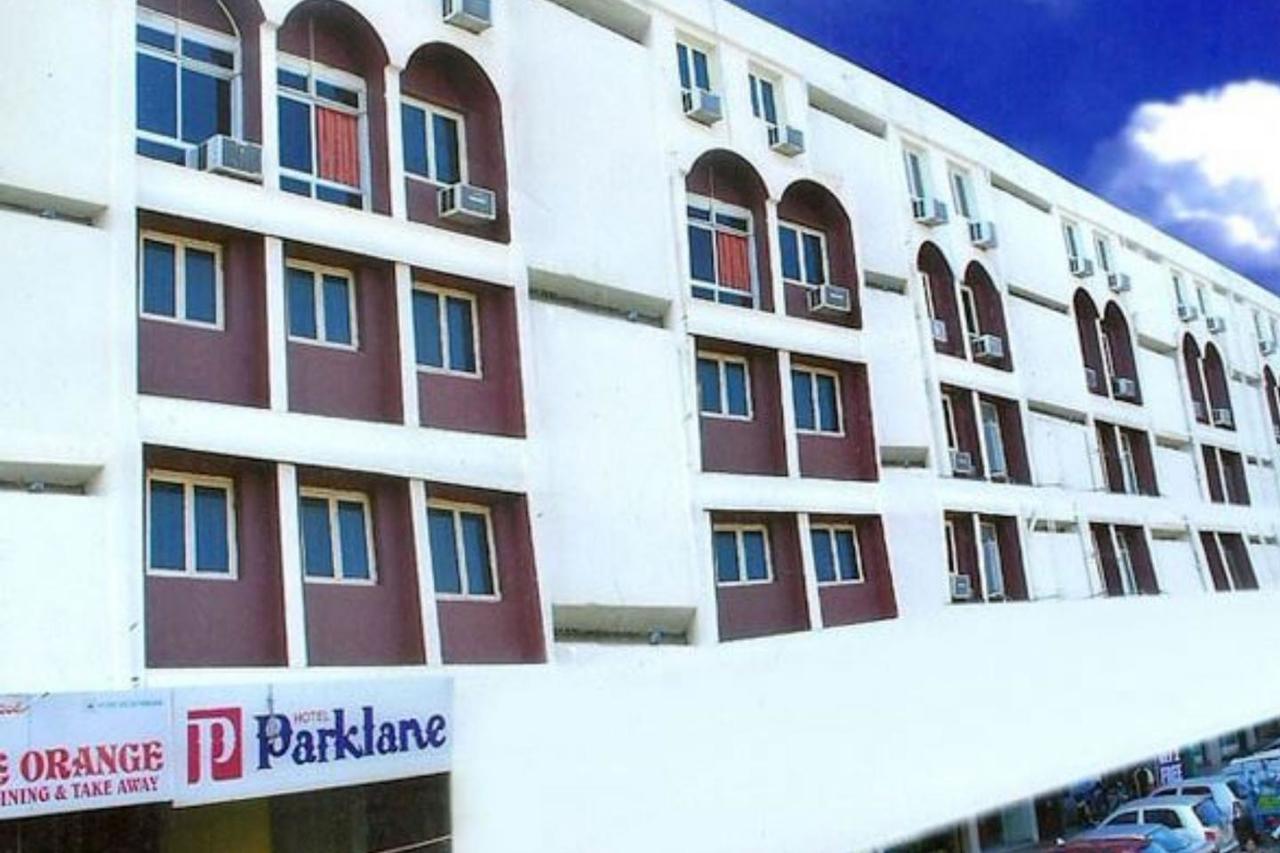Hotel Parklane Haidarábád Kültér fotó